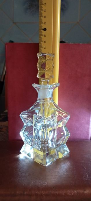 Конфетницы , светильник , баночки, флаконы