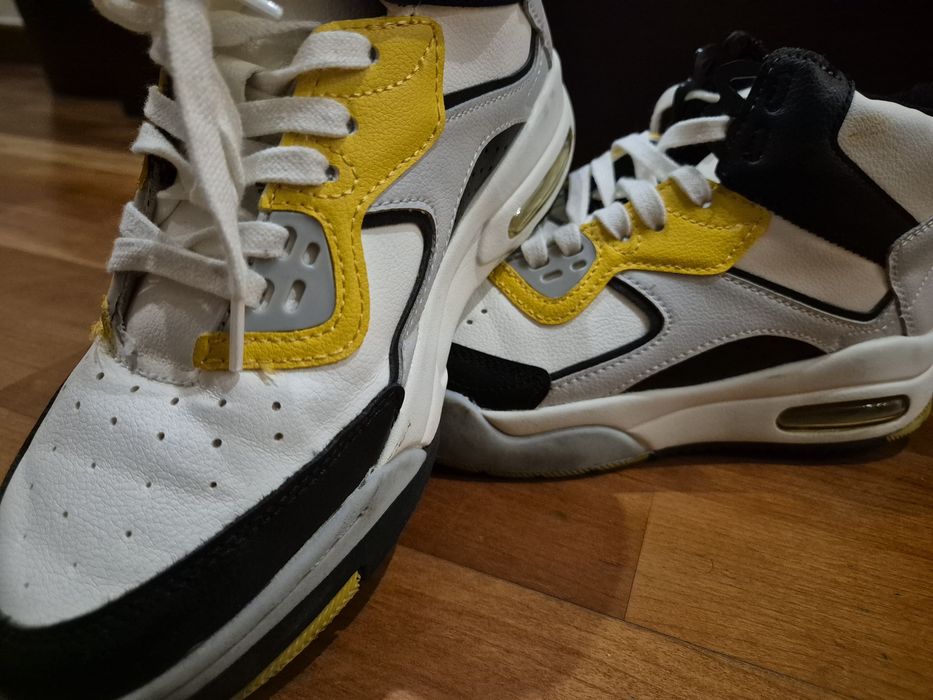 Ténis em bota Zara Tamanho 37