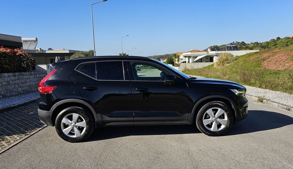 VOLVO XC40 2.0 D3 Momentum