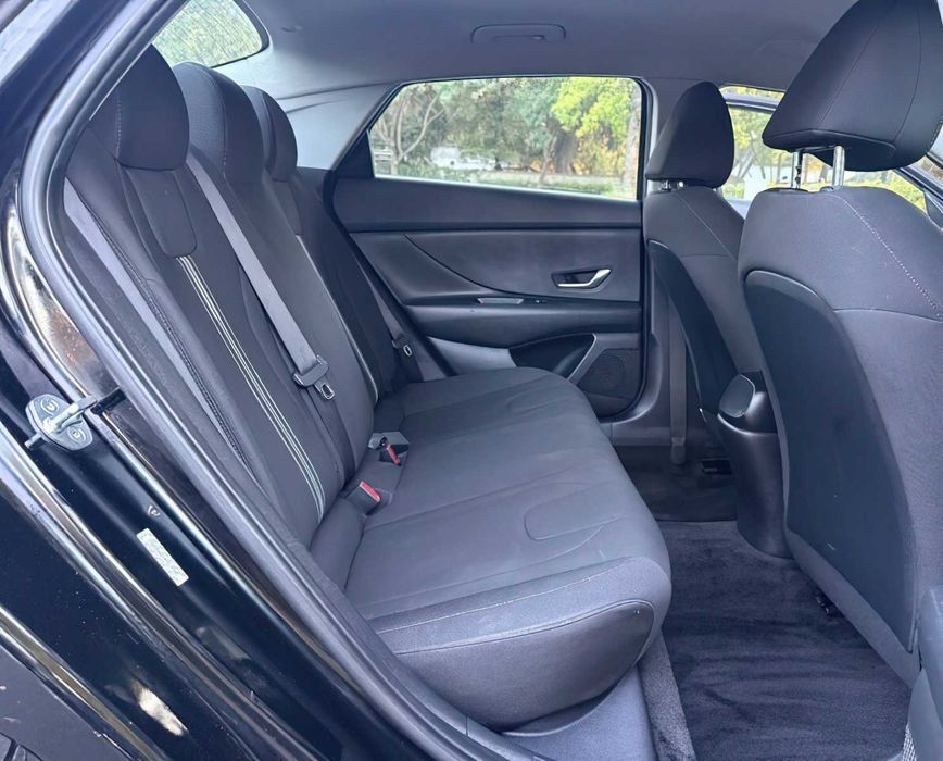 Hyundai Elantra SEL      2022