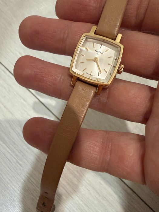 Годинник наручний жіночий tissot