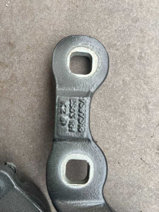 Петлі кришки багажника BMW X3 G01 7397316 7397315