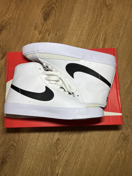 Nike blazer mid.