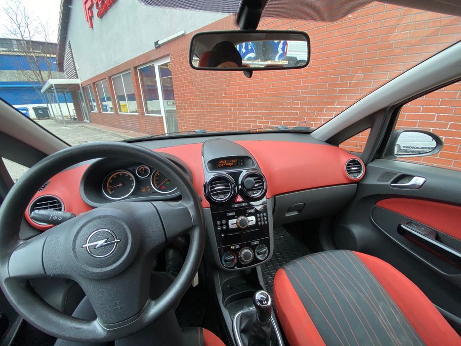 Opel Corsa 1,4 BENZYNA 2009 rok