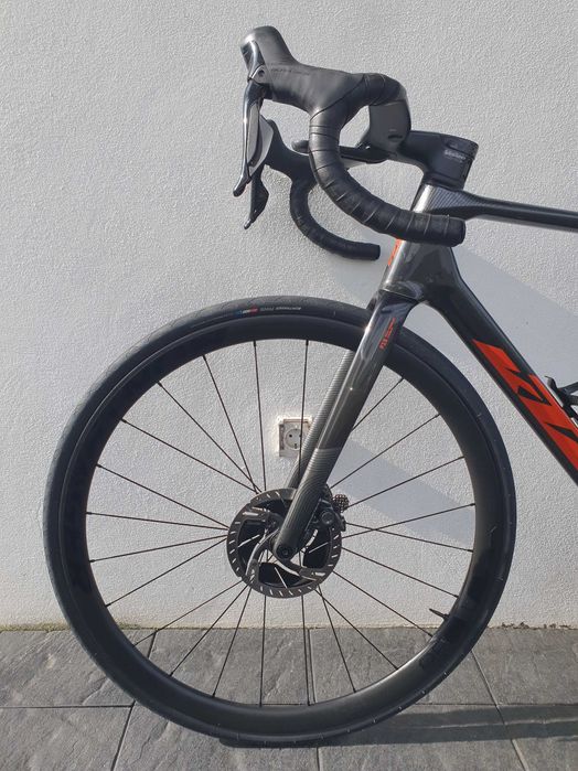 KTM Revelator Alto EXONIC (Dura-Ace Di2 24v) - aceito retoma