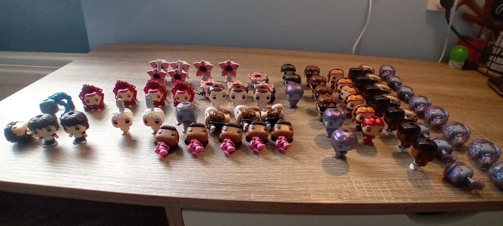 Kinder joy stranger things Figurki OPIS!