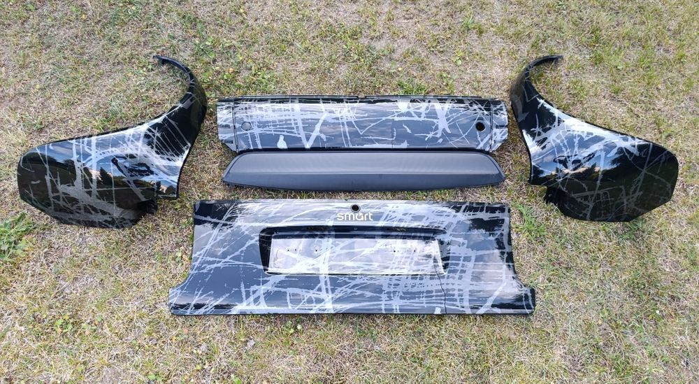 Smart Fortwo plastiki, maska, zderzak Scratch Black