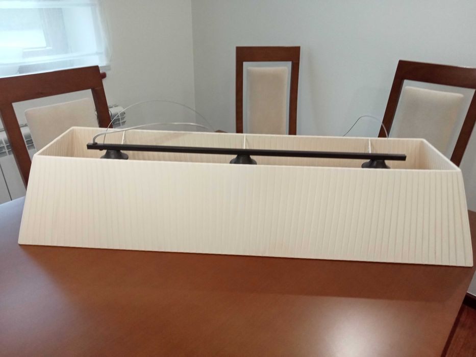 Oświetlenie stołu jadalnego lampa abażur 100cm