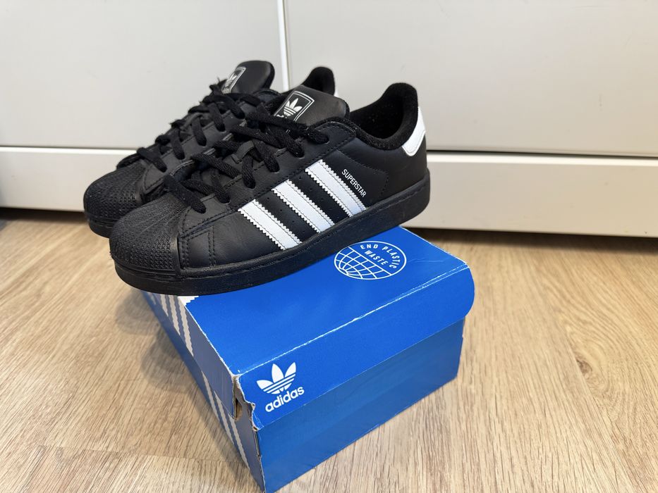 Adidas Superstar rozmiar 34 czarne sznurowane