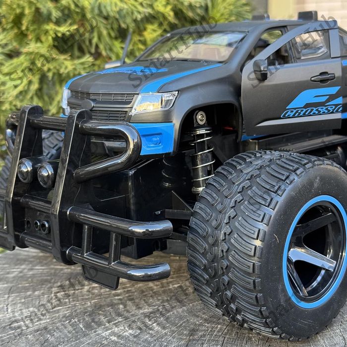 Джип на радіоуправлінні Protector Monster Truck Синій, на пульту
