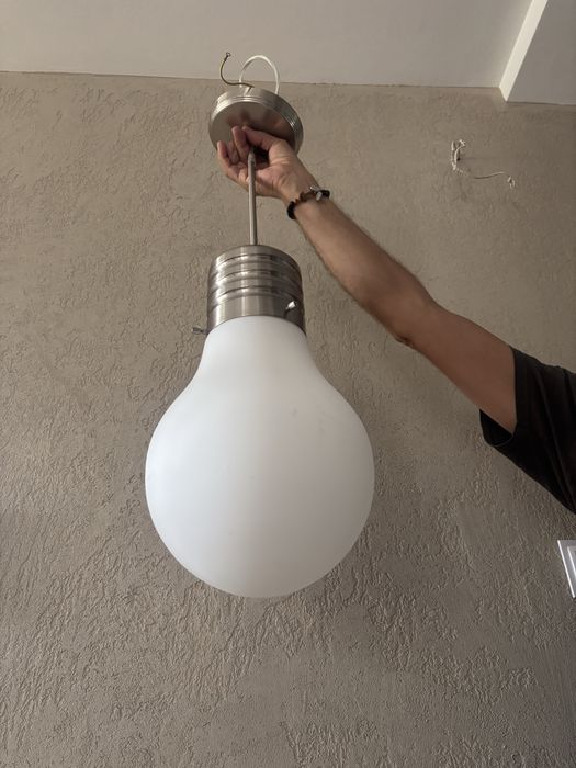 Lampa szklana , żarówka , lampa młodzieżowa