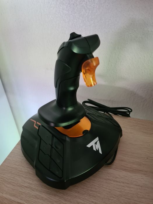 Thrustmaster T.16000