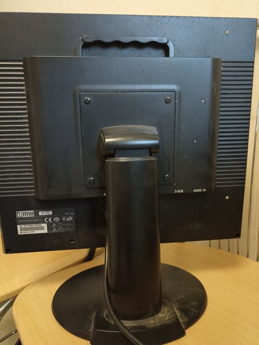 Монітор з динаміками