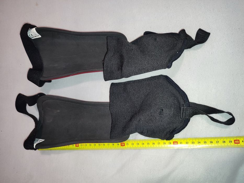 Ochraniacze piłkarskie Nike rozm. L 170-185 cm