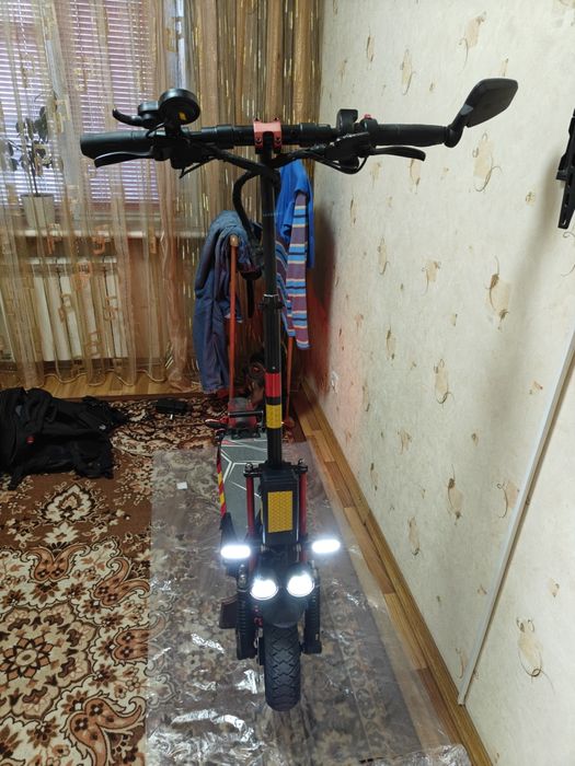 Електро самокат + інвертор .