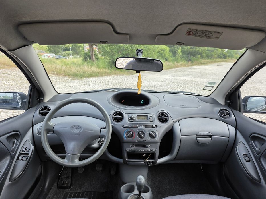 Toyota Yaris 1.0 vvt-i versão:Sol