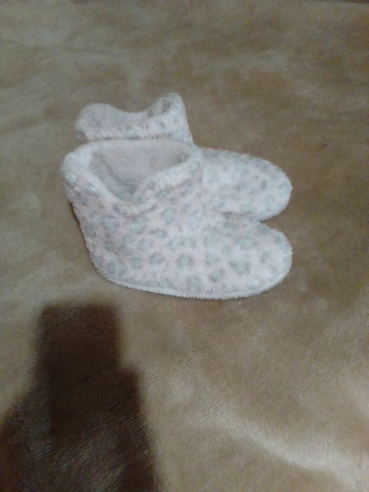 Дитячі чуні р.31/32(21см) LCWaikiki Туреччина. Блідо-рожеві,майже нові