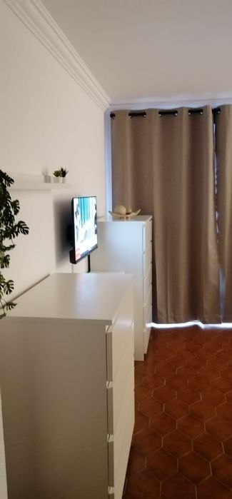Quarto individual com 22 m2