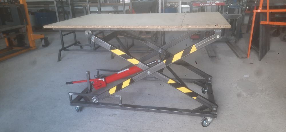 Stół nożycowy hydrauliczny warsztatowy
