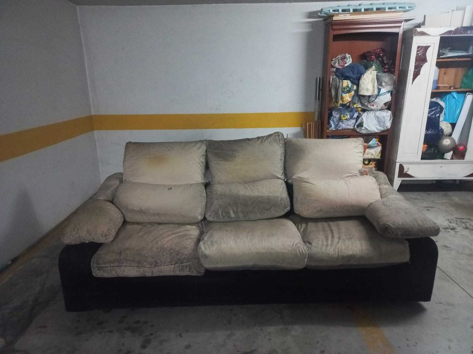 Sofá 3 lugares, usado