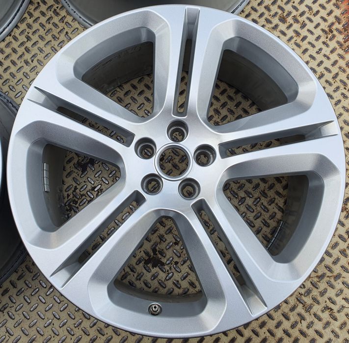 4x Felgi alu JAGUAR OE 8.5 x 20 5x108 ET45 F-Pace Range Rover Velar +T