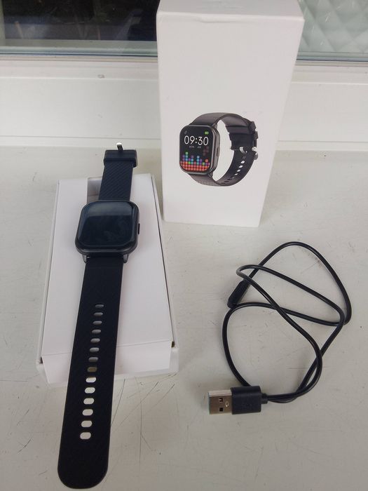 Smartwatch czarny