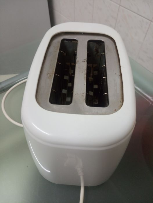 torradeira eletrica - Kunft. Em excelente estado.