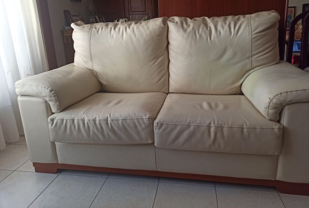 Sofá de 2 lugares