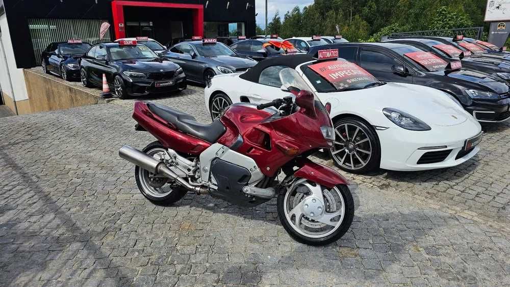 Mota Yamaha GTS 1000
