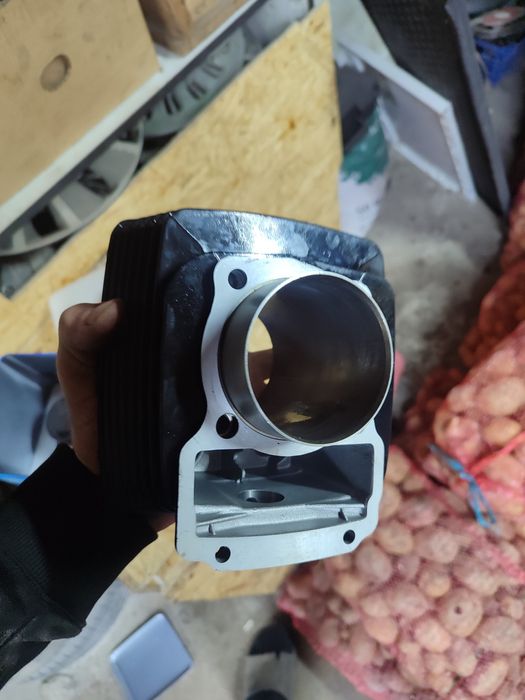 Циліндр на мото 250 кубів