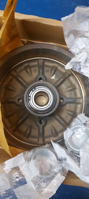 Гальмівний барабан CITROЁn, Peugeot 424750 (ціна за па