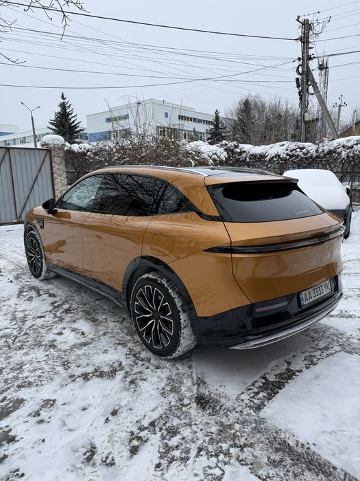 Zeekr 7x (повний привід+всі існуючі доп.опції+прошивка+2 комп гуми)