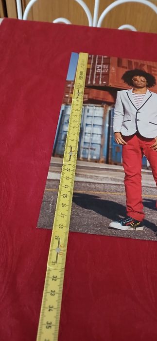 Poster Like Us, novo