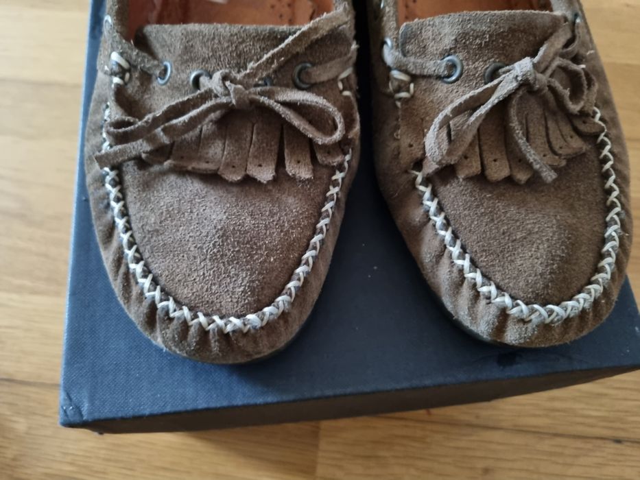 Sapatos mocassins castanhos n 37