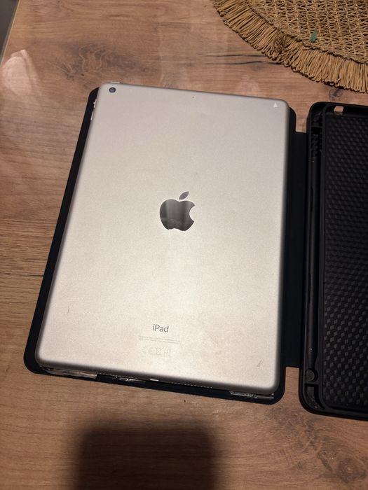 Ipad 8 gen. Na czesci