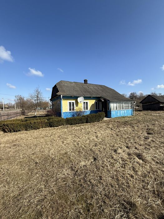 Будинок в селі Якушів
