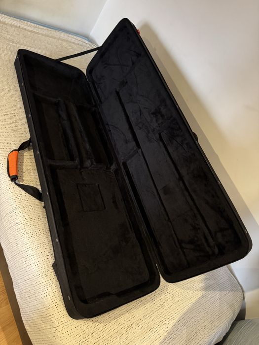 Hard Case / Estojo Guitarra Elétrica ou Baixo Armour ARM2400G
