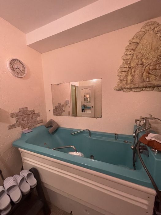 СРОЧНО! Свое помещение 128м Готовый бизнес! Торг! SPA салон + фасад / Приморский / Душ Шарко / 30 кВт