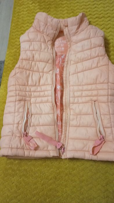 Bezrekawnik rozmiar 104