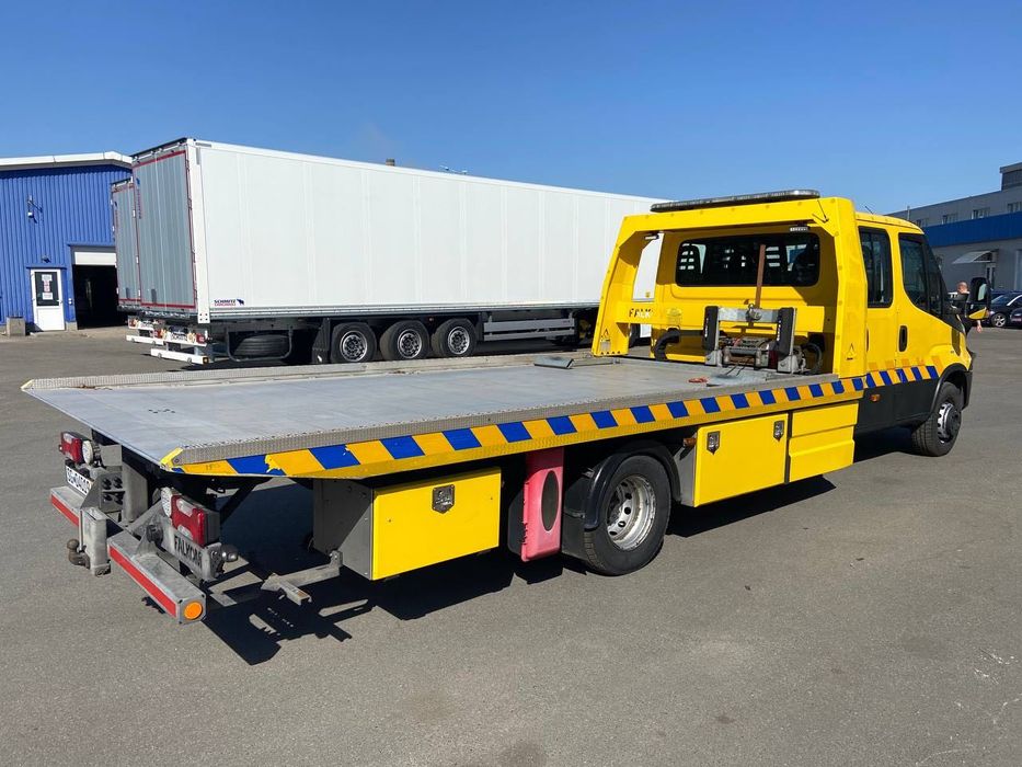 Iveco Daily 70-180 • Евакуатор • 2016 • 3.0 Diesel • Falkom FAS 3000 • 7 місць