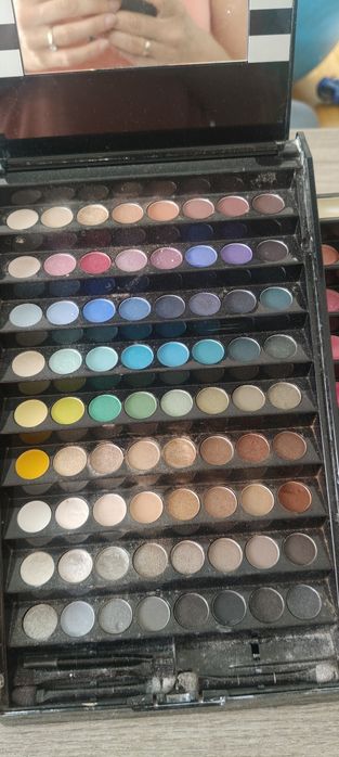 Paletka do makijazu - oczy i  usta