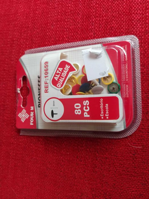 Box of Colorful Paper Clips64752049725314122