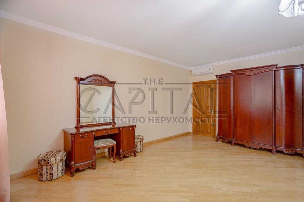 Продаж квартири, вул. Костянтинівська, Поділ