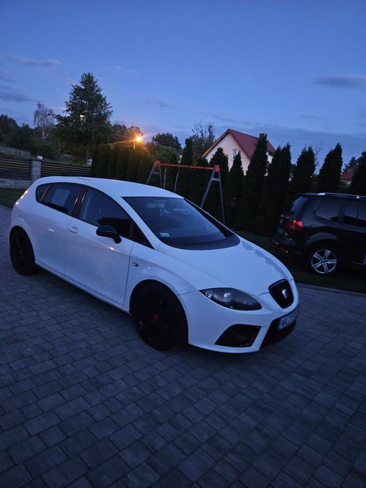 Sprzedam Seat leon FR 2.0 200 km
