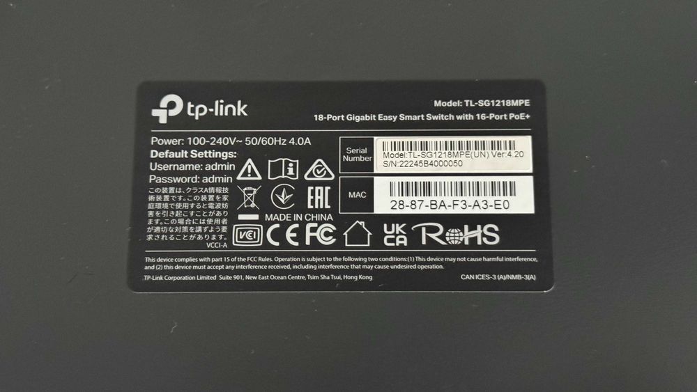 Switch TP-Link (TL-SG1218MPE) - 16 portas Gigabit + 2 uplink