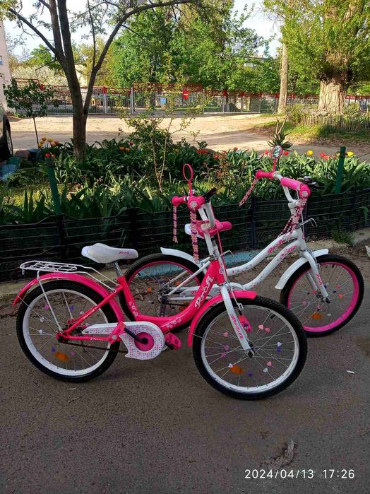 Продам недорого велосипеды для девочек