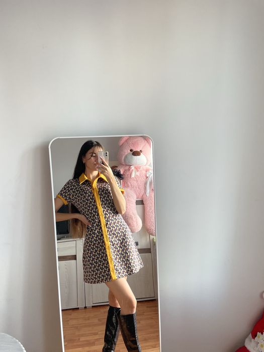 Сукня плотна тканина