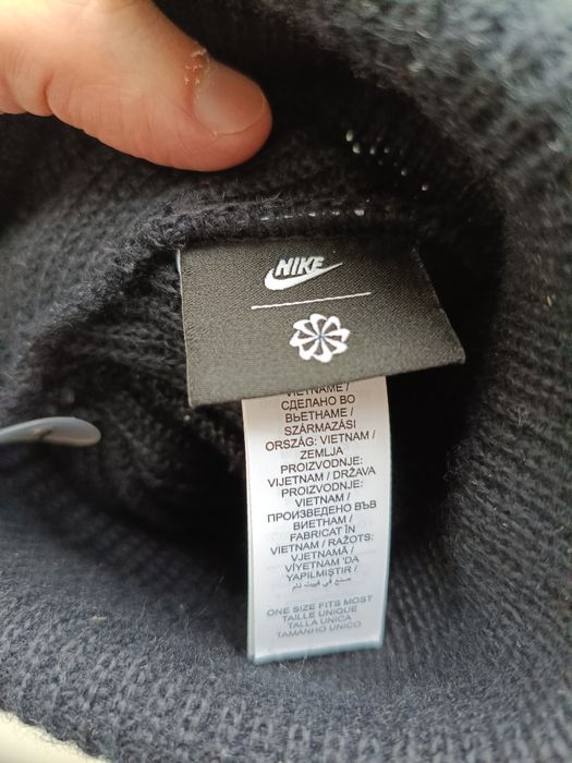 Шапка зимняя nike новая