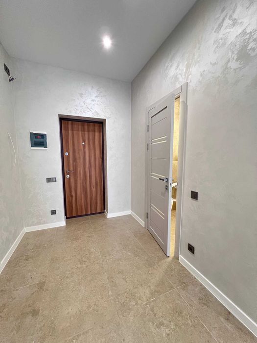 Продам однакімнатну квартиру в ЖК "Золоті стовпи" на Слобідці