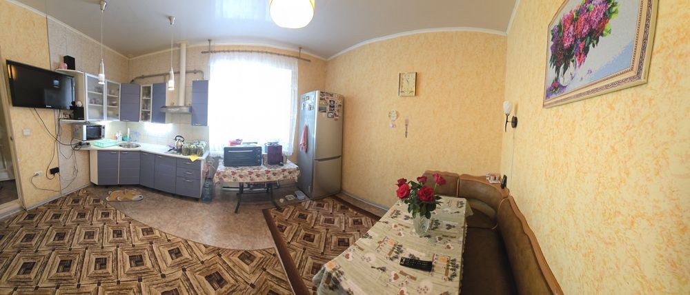 Продаж будинок з ремонтом для родини